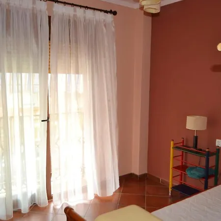 House With 4 Bedrooms In Almayate With Wonderful Sea View Private Pool Terrace 1 Km From The Beach Casa vacanze